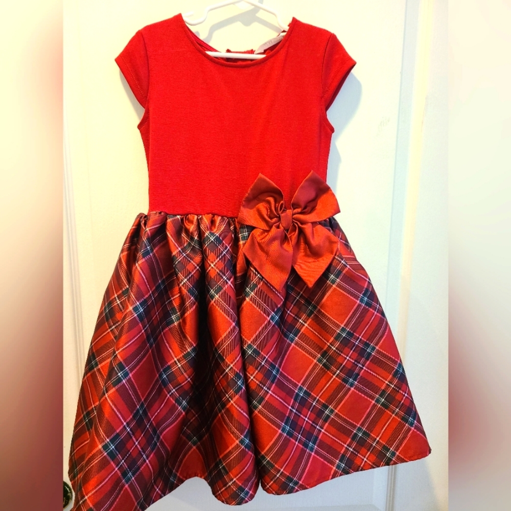 H&M girls red plaid dress size 6-8